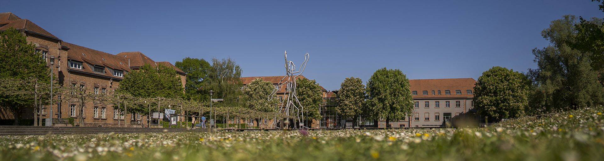 Quelle: Jigal Fichtner Bild Platz der Verfassung Oststadt